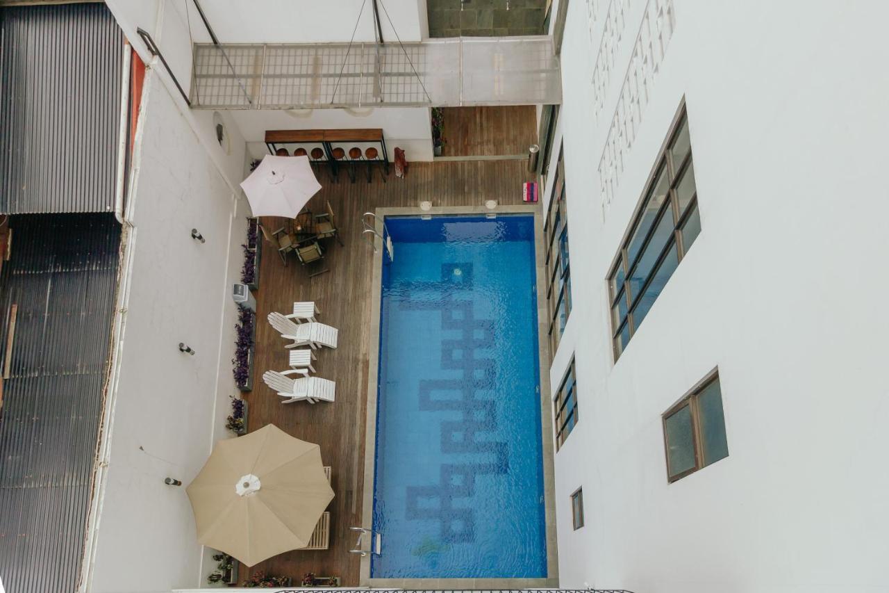 Urbanest House Slipi Homestay *