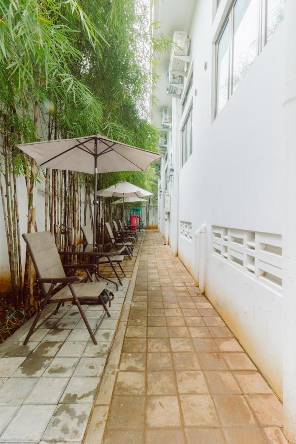 Urbanest House Slipi Homestay Jakarta